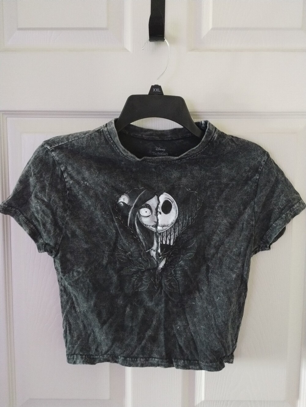 Disney The Nightmare Before Christmas Black Cropped Graphic Tee Size M